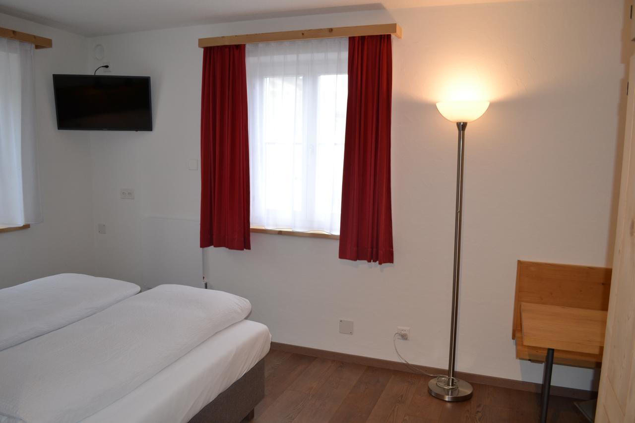 B&B Chasa Arfusch Ardez Esterno foto